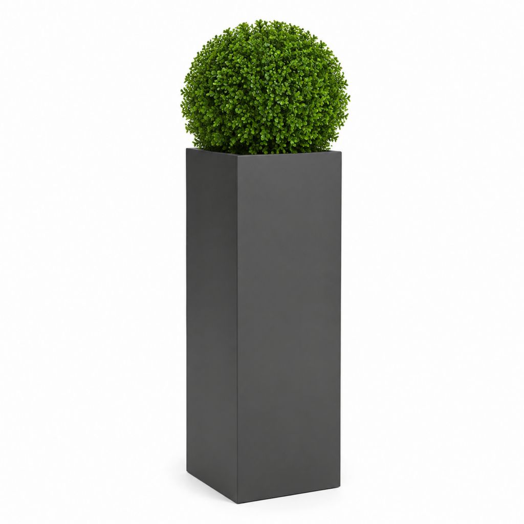 Fioriera alta quadrata nera in acciaio con sfera artificiale verde 30 x 30 x 120 cm